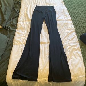 Aerie crossover flare leggings